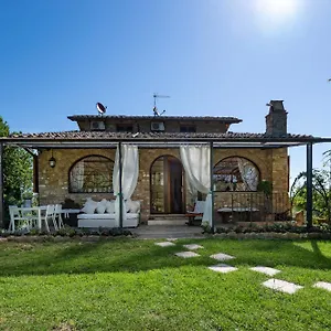 Mikipongtwo , Montepulciano Italy